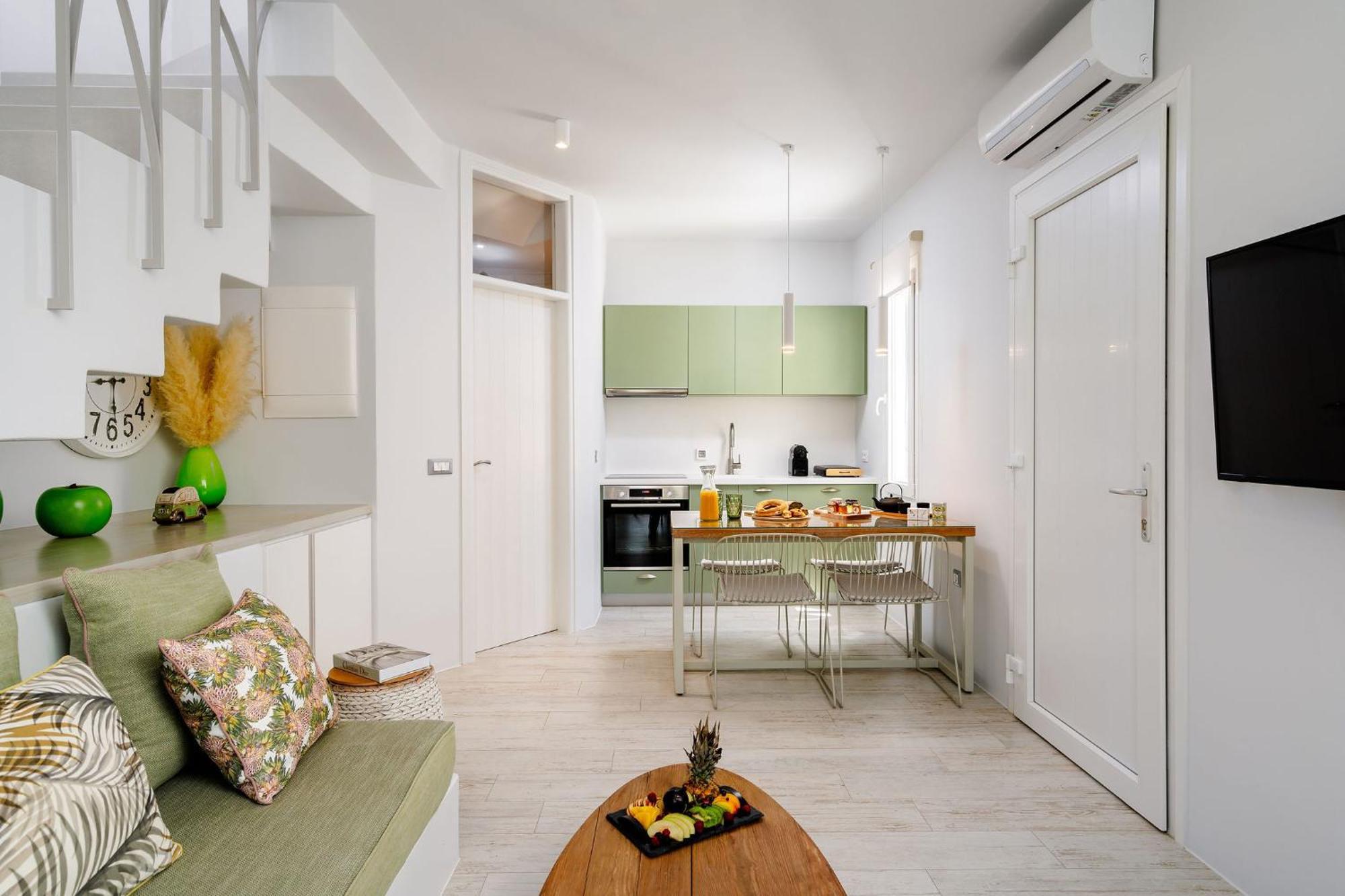 Sunday Luxury Suites Agia Anna  Extérieur photo