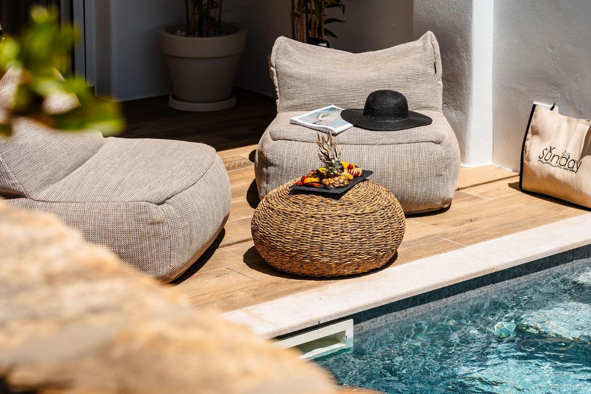 Sunday Luxury Suites Agia Anna  Extérieur photo