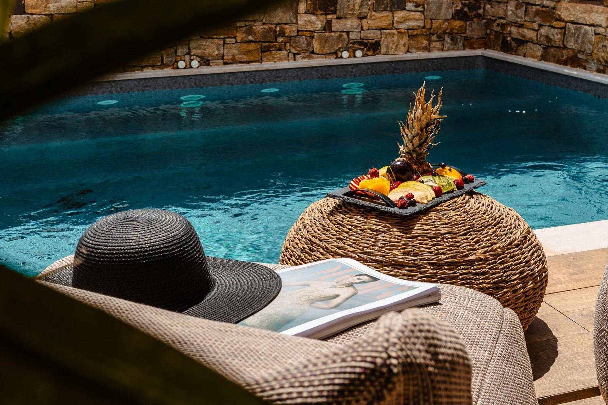 Sunday Luxury Suites Agia Anna  Extérieur photo