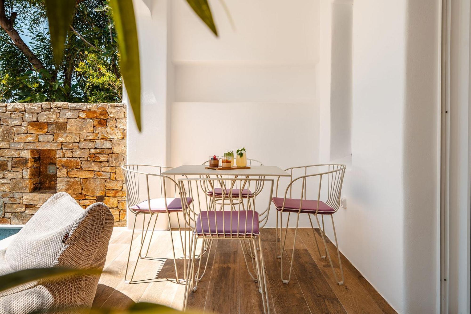 Sunday Luxury Suites Agia Anna  Extérieur photo
