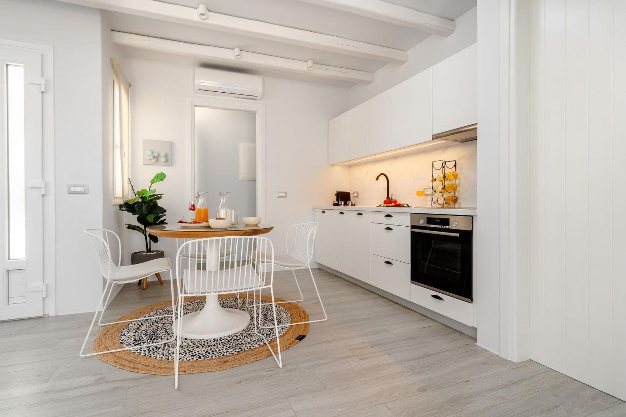 Sunday Luxury Suites Agia Anna  Extérieur photo