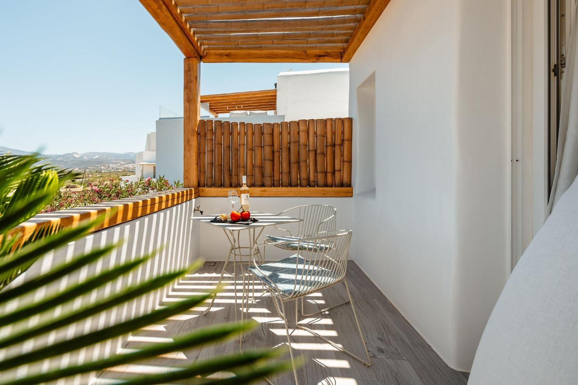 Sunday Luxury Suites Agia Anna  Extérieur photo
